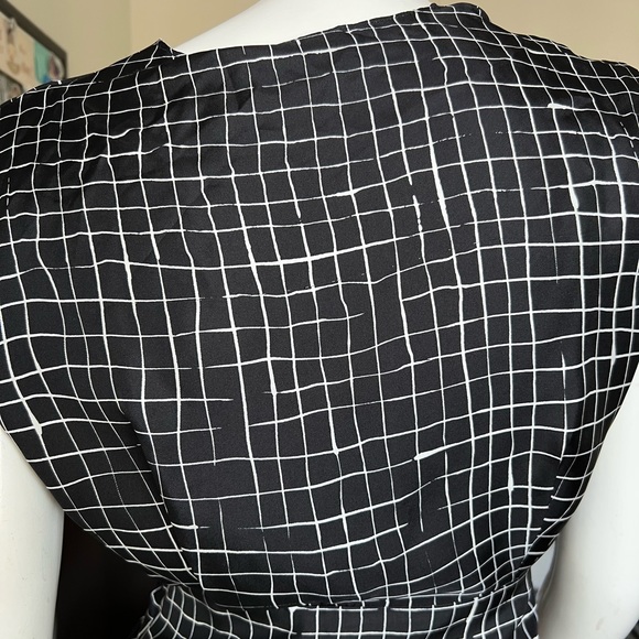 $295 THEORY “KIMONO PLEAT TOP”- NEW - Picture 11 of 12